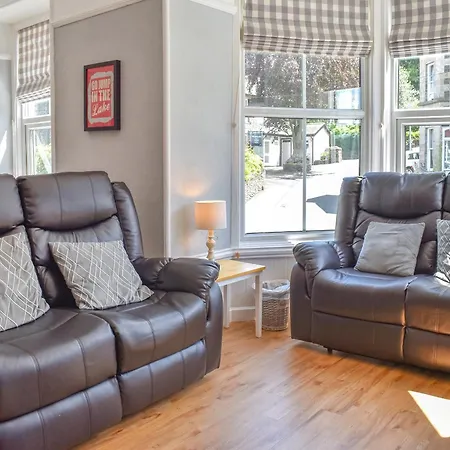 Woodys بيت للعطل *